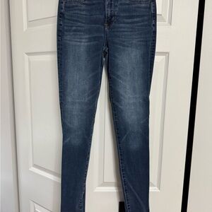 American Eagle Outfitters Dark Blue Skinny Jeans : Size 6 Long